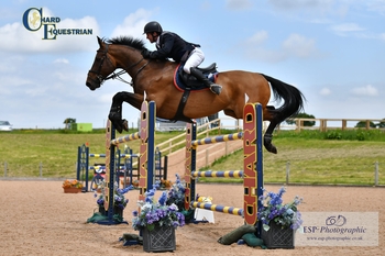 CHARD EQUESTRIAN CSI2*